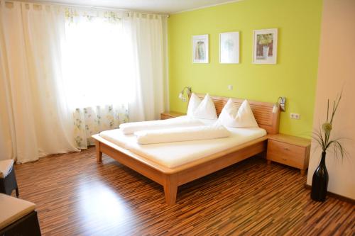 Hueber der Wirt in St. Anton An Der Jessnitz