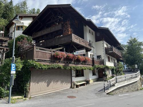 Apartpension Schollberg in Sankt Anton am Arlberg