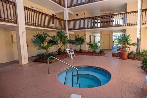 Anastasia Island, St. Augustine Beach Unit 1107 in St Augustine Beach