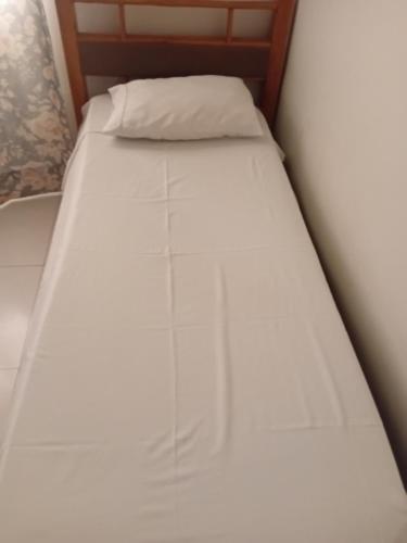 1 twin bed