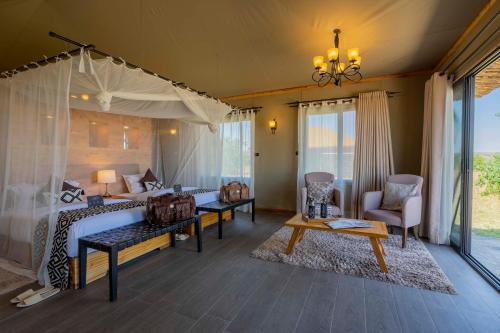 Serengeti Mara River Camp Room Type - Luxury Tent Twin/Double