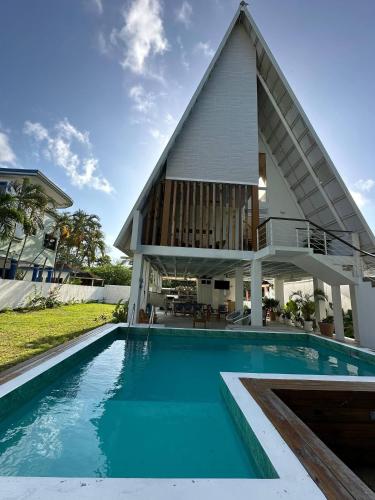 Elegant chalet 2 minutes from the beach Ideal families in Salitran