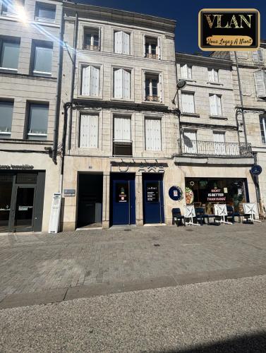 Inngang, Sur le balcon des halles in Niort