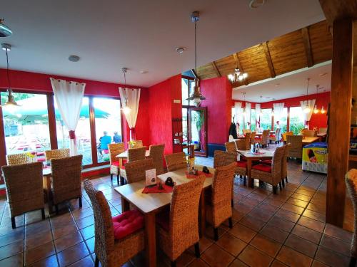 Restaurant, Penzion Kovarov in Kovarov