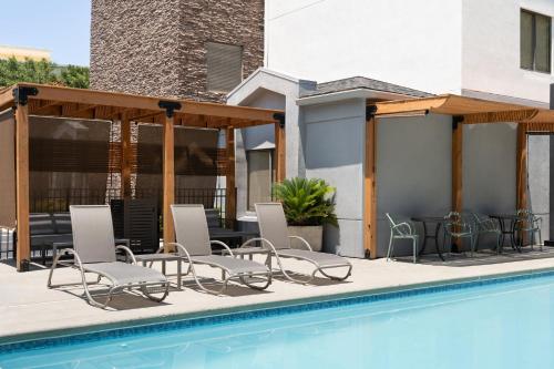สระว่ายน้ำ, Garner Hotel Aiken South By IHG in ไอเคน (SC)