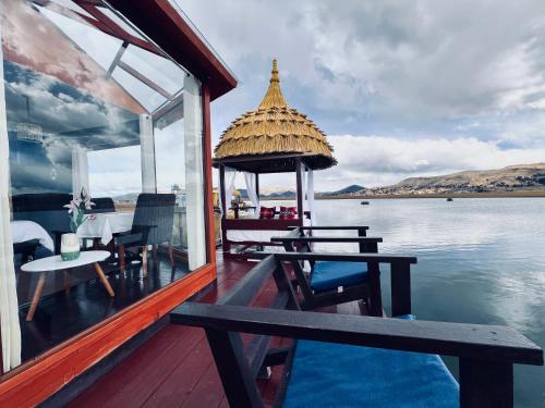 Titicaca Maya Lodge Perú (Titicaca Maya Lodge Peru) in Uros Islands