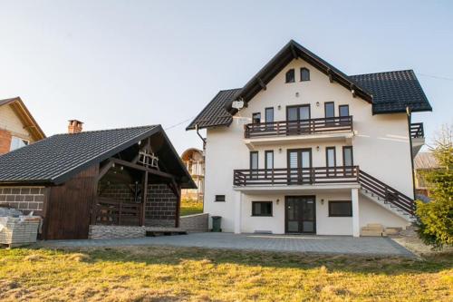 Cacica Holiday in Kačika