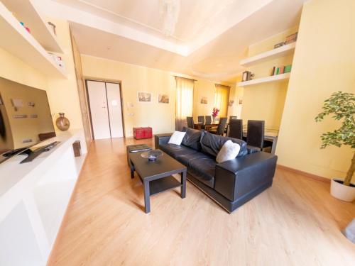 Lovely 4-bedroom apartment 30m SanGiovanni metro, Rome (photo 7)