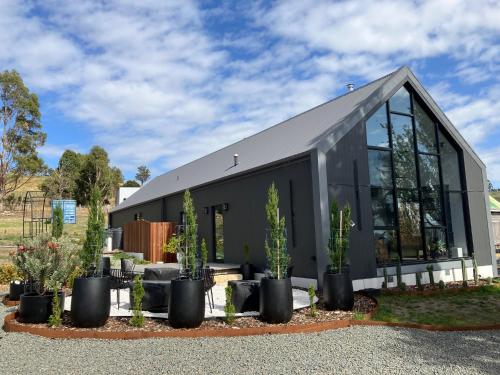 Sherwood Loves Tasmania in Buckland