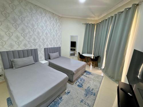 Studio Apartment Near Deira City Centre Mall and Metro with Gym and Pool - image 12