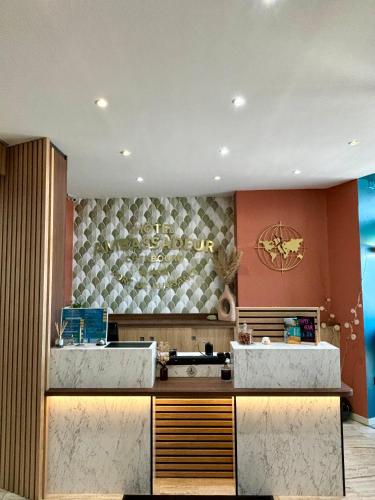 ทัศนียภาพภายนอกโรงแรม, Ambassadeur Hotel - Cherbourg Port de Plaisance in แชบูร์ก-ออคเตอวีล