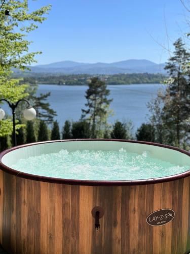 BUKOWA Jezioro Żywieckie Beskid Żywiecki Śląski Sauna Jacuzzi Kominek Morsowanie Tresna Żywiec Szczyrk