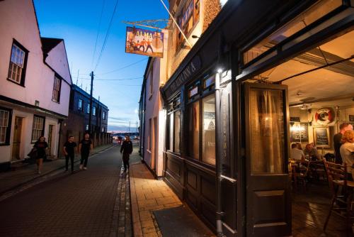 酒店外观, Alma Inn & Dining Rooms in 哈里奇