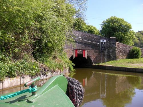 Stone - Boat - Sleeps 2 - Pet Friiendly- 85ws in St Michael's & Stonefield