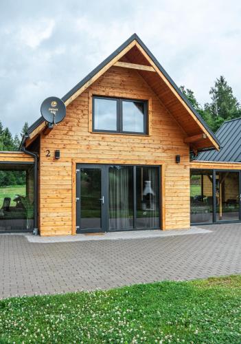 Domki Nad Stawami z Jacuzzi i Sauną 2