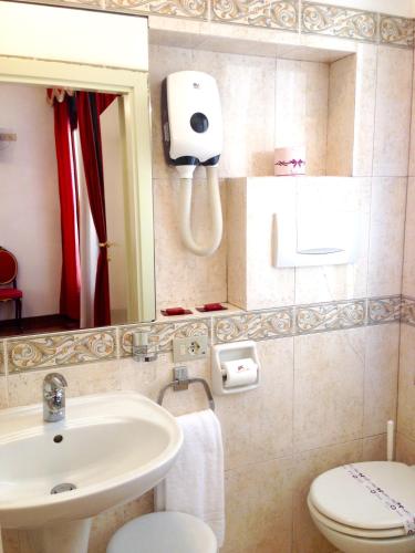 Hotel Serenissima - image 2