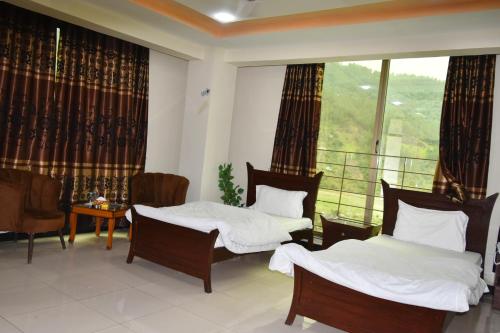ROOST Hotel and Restaurant - image 3