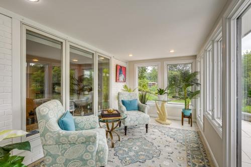 Waterfront Columbia Studio with Patio and Sunroom! in Columbia, USA