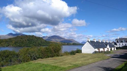 Inveraray, Loch Awe Rooms and Apartments in Портсонечен