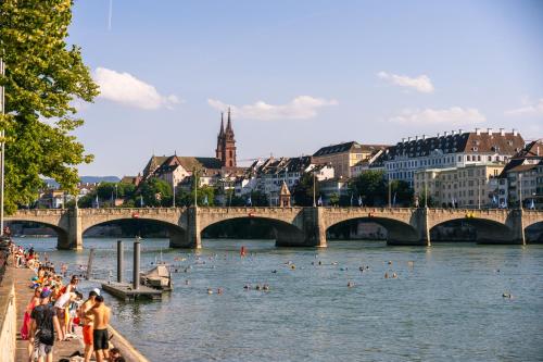 Grand Hotel LES TROIS ROIS - image 4