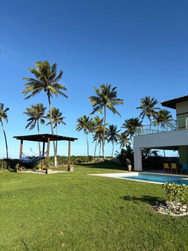 Beach house - secured, beach access, sea view, best location in Esplanada
