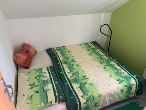 Dům U západu slunce (Dum U zapadu slunce) in โนวี ฮราเดก