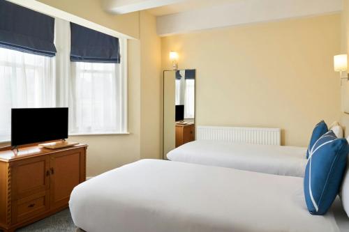 Kings Hotel - image 8