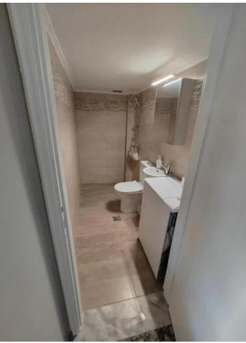 Theo Apartment in קבלה