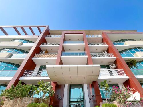 Modern Duplex JVC l Balcony Jacuzzi, Pool & Gym, Dubaj (fotografie 3)