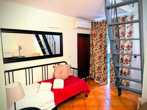 Economy Double Room image 8