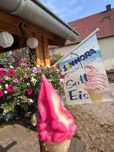 Kert, Pension auf dem Pferdehof Gut Greppin - mit WLAN, Sitzecke, Garten & kostenlosem Parken in Bitterfeld-Wolfen