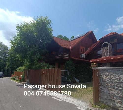 Pasager House