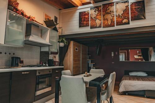 A&A Attic, Somma Lombardo