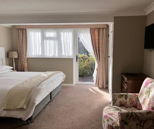 Crouchers Hotel - image 14