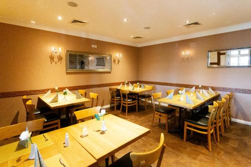 ห้องอาหาร, Altora Eisenbahn Themenhotel in เวอร์นิเกอโรเดอ