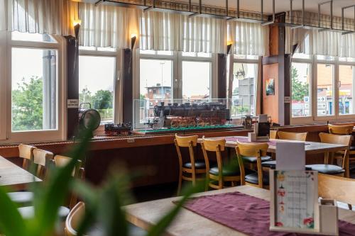 ห้องอาหาร, Altora Eisenbahn Themenhotel in เวอร์นิเกอโรเดอ