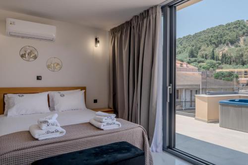 La Vue, Suites For Living