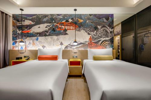 Standard Room image 7