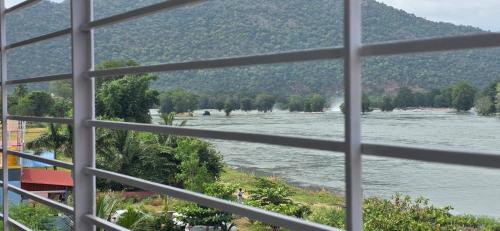 CS RESORT River point in Hogenakkal