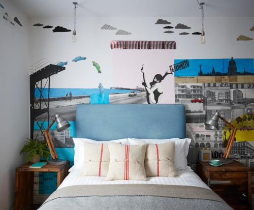 Comfy Double or Twin Room with Sofa bed image 6