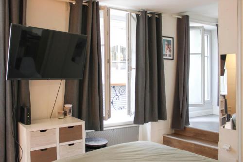 Studio for 2 - near Musée Grévin - image 9