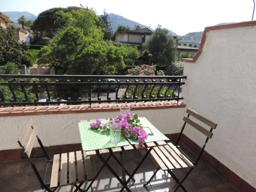 المنظر الخارجي, Villa Alex Relax E Mare in مونديللو