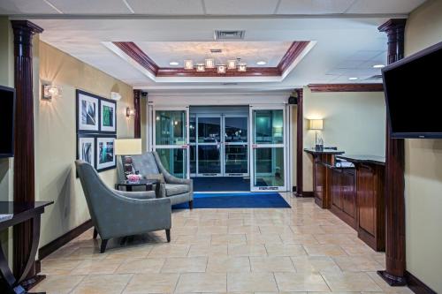 Holiday Inn Express Hotel & Suites Richmond, an IHG Hotel in Richmond, USA