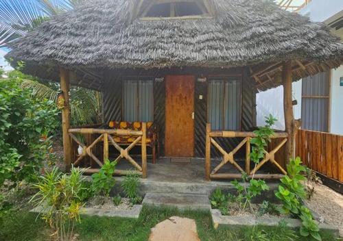 Cozy Bungalow - Garden, Terrace, Rooftop, Beach Room Type - Vacation Home