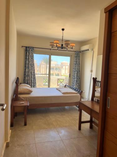 Stella villa in บอร์ก เอล อาหรับ