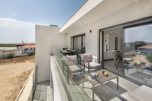 ระเบียง/ชานเรือน, Sunny Apartments in กาบานาส