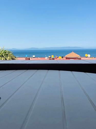 Seafront Apartment, Mediterranean Charm, Gibralter View, Tangier - Oued Alien in Oued Alian