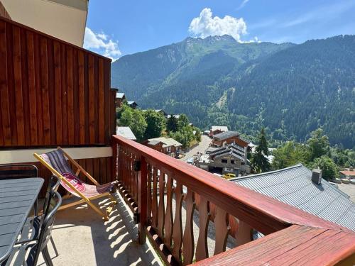 L’Éterlou Au pied des pistes, vue montagne
