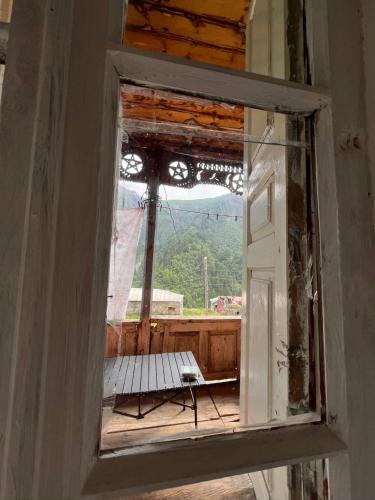Balkons/terase, Old House in Glola