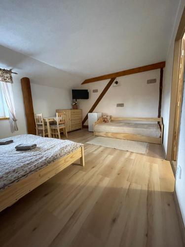 Penzion a Vinárna Velký dvůr (Penzion a Vinarna Velky dvur) in Pasohlavki